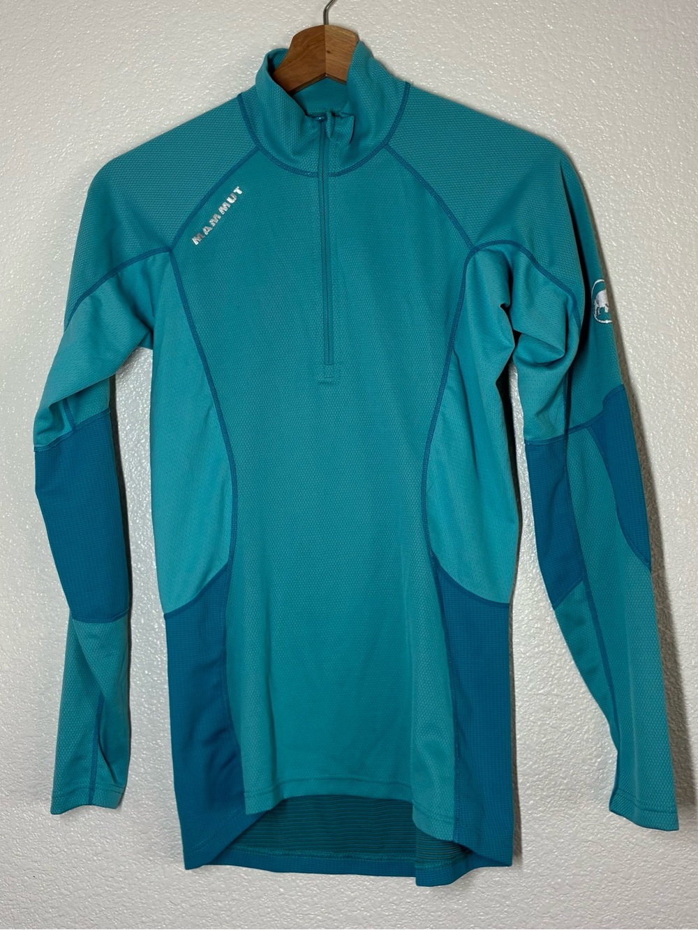 Mammut Pullover Womens Medium Blue 1/4 Zip Mock Neck Long Sleeve Athletic Top